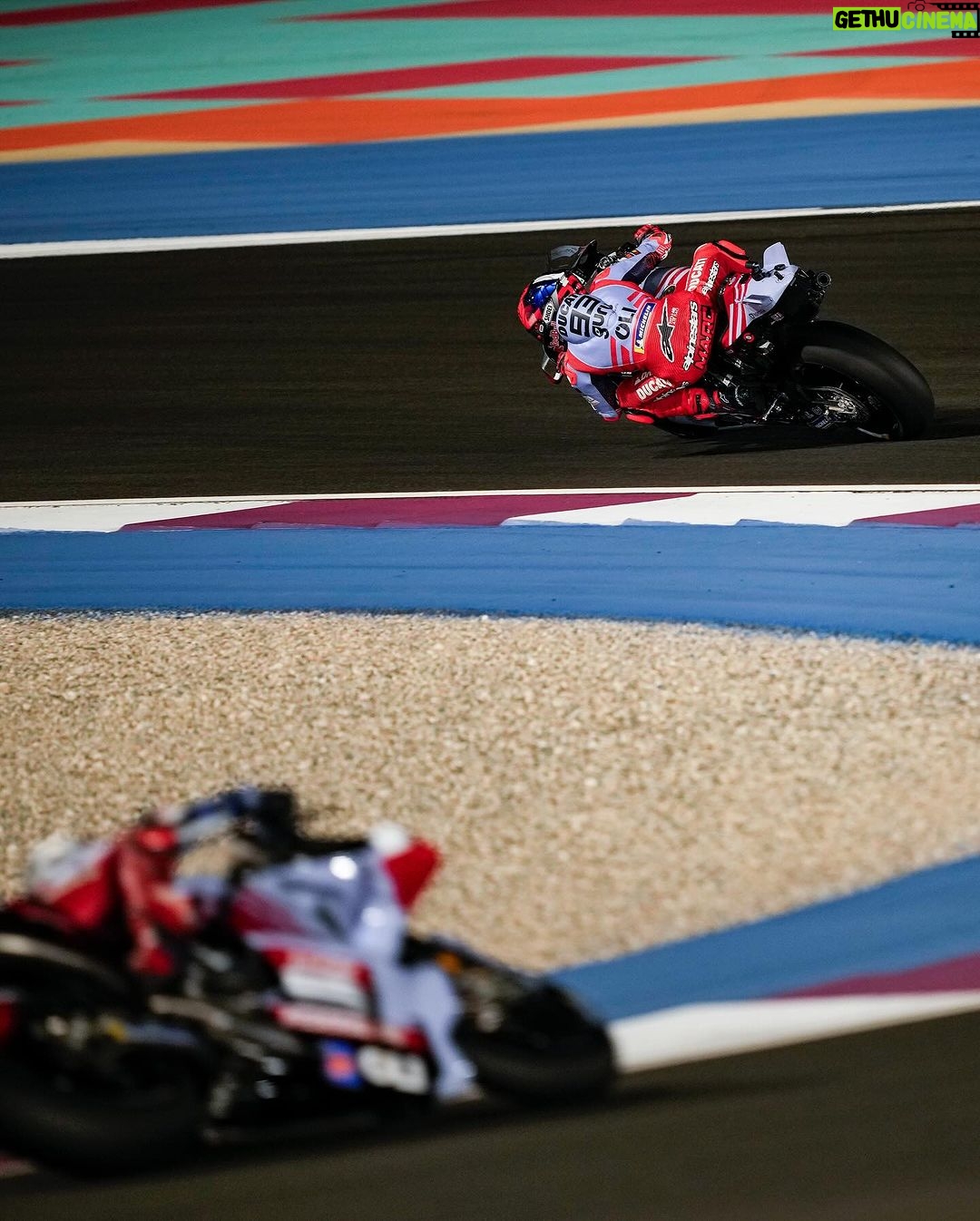 Marc Márquez Instagram - Primera sprint race del año (P5). 🙌🏻Contento con las sensaciones aunque toca pulir cosas para seguir evolucionando. 😁 First sprint race of the year (P5). Happy with the feelings although we have to improve some things to keep evolving. #MM93 #QatarGP Lusail International Circuit