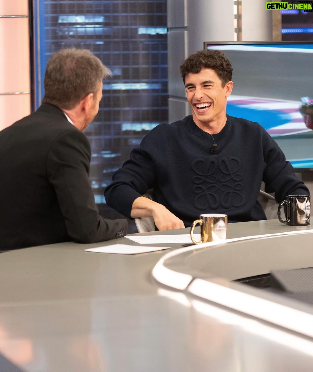 Marc Márquez Instagram - Con la de ayer, ya van 12!! 😉 Siempre es un placer volver a divertirse en @elhormiguero!! 👏🏻 Gracias a todos por vernos!!