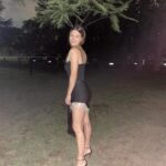 Marcela Kloosterboer Instagram - Fin de semana 😮‍💨🌳☘️😵‍💫💜