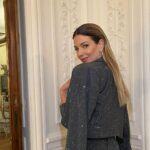 Marcela Kloosterboer Instagram - Ayer tuvimos el evento de @pequenos_pasos Nos fue muy bien! Pronto les contaré las novedades!! Ahora los agradecimientos! ✨Glam @albaglance x @beautyexpertlancome #makeup #skincare @lorealpro #lorealprospain ✨Outfit : @mariagorof @mergorof ✨Zapatos @paruolo ✨Joyas @simonetta.orsini ✨Estilismo: @anitakorman & @bymillie.bressi