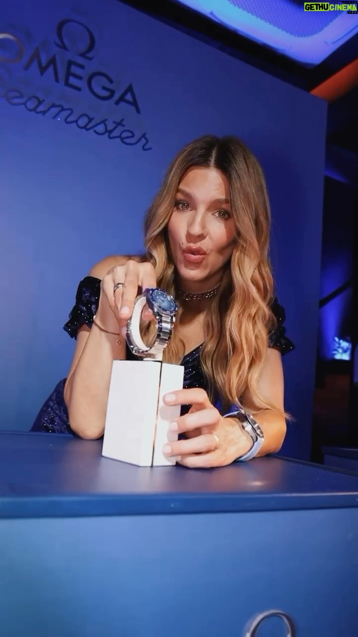 Marcela Kloosterboer Instagram - Ayer estuve en la presentación de la nueva línea Summer Blue de Omega. Les dejo un recap de lo que fue su evento del 75 aniversario del Seamaster 💙 @omega #SeaMaster