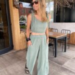 Marcela Kloosterboer Instagram - Mirando lo mal que se portaron mis hijos en el restoran 🤪😆 Les pasa? La desventaja de no darles el celular 🤷‍♀️ ——— La ropa tan linda es de @zibah.comfy IDA restaurante