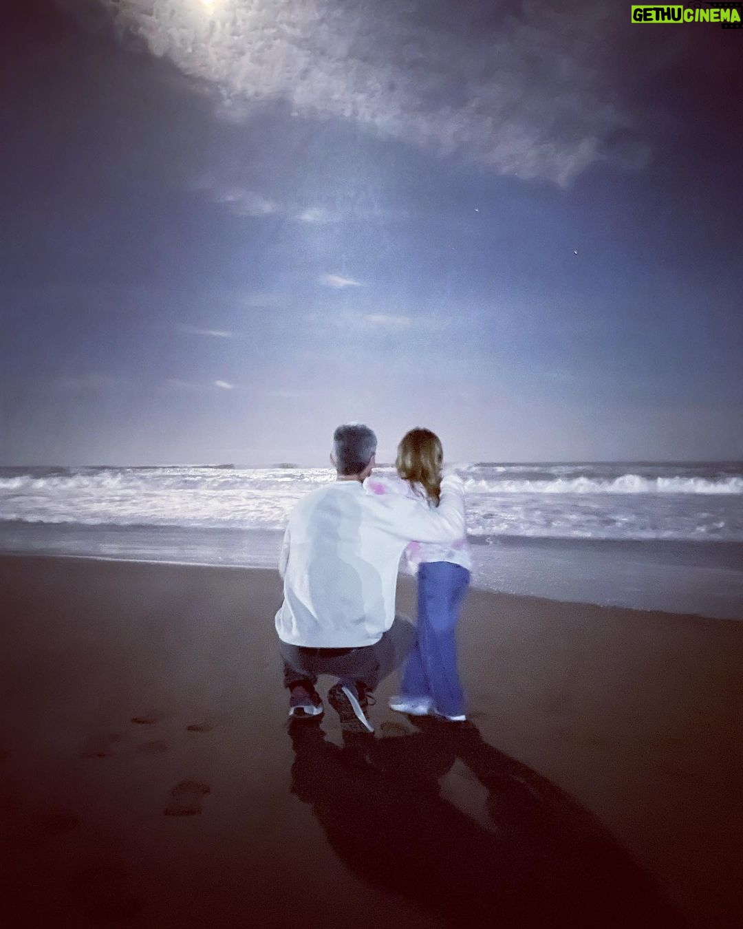 Marcela Kloosterboer Instagram - Feliz dΓa al PapΓ‘ de esta familia β£οΈ Gracias por tanto. Te amamos mucho π₯πͺ΅βοΈππποΈβΊοΈπ«ππ§β½οΈπΌπΊοΈπ£οΈππΌοΈβοΈπποΈ