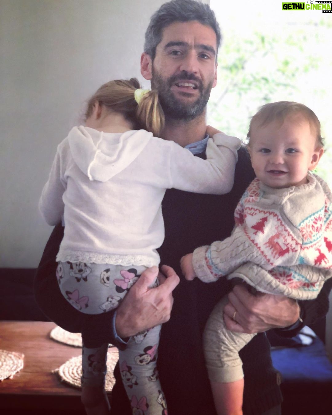 Marcela Kloosterboer Instagram - Feliz dΓa al PapΓ‘ de esta familia β£οΈ Gracias por tanto. Te amamos mucho π₯πͺ΅βοΈππποΈβΊοΈπ«ππ§β½οΈπΌπΊοΈπ£οΈππΌοΈβοΈπποΈ
