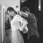 Marcela Kloosterboer Instagram - Las fotos de @edu_toro en la previa a la función 🪆🪅🧸🪬🎭🪢 Se va terminando la temporada, quedan 8 funciones (vengan si todavía no vinieron!!) y me agarra nostalgia por esta experiencia que va llegando a su fin. Gracias @radojkacarlospaz @emilimazeroficial @diegomartinrinaldi @barceloalan @mmakeup.mia @marce_gargano y todo el equipo con el que día a día hicimos esta obra espectacular que tanto nos dió y tanto nos hizo divertir y crecer. Fueron 2 meses y medio viviendo en Cordoba y sin muchas ganas de irme. GRACIAS. Por haberlo hecho, a todos los que me acompañaron y bancaron y a este lugar que conocí y prometo volver siempre. Aguante Radojkaaaa 😄😄😄 Villa Carlos Paz