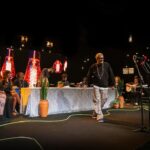 Marcelo D2 Instagram – hoje às 20h tem Marcelo D2 (eu!) e um Punhado de Bamba no especial de fim de ano da @tvcultura .. foi simplesmente demais levar o Novo Samba Tradicional pra fechar o ano do @culturalivre e ainda me emocionar com um papo incrível com a querida @roberta_martinelli 

Sintoniza lá !!

As fotos são da @nadjakouchi
