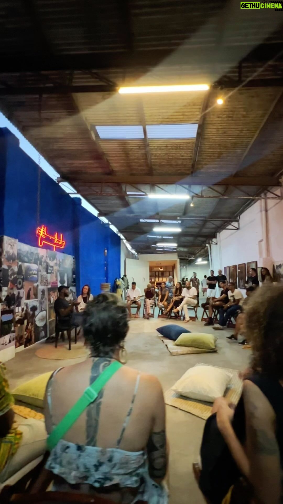 Marcelo D2 Instagram - Salvador: hj tem bate papo com @luizapmachado e @ladeirra às 15h aqui na ocupação .. na oficina @vivo de hoje a gente vai trocar uma ideia sobre o processo criativo da fotografia de I B O R U Vem que vem !! A entrada é gratuita e a gente tá esperando vcs 🔱 ocupação I B O R U • Salvador Rua Siqueira Campos, 24 - Santo Antonio Além do Carmo 🔺 entrada GRATUITA sujeita à lotação 🎥 @vulgotlls #OTempoDeIBORUéAgora #Ocupação #Salvador Salvador, Bahia