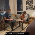 Marcelo Tinelli Instagram - Primera clase de guitarra de Lolo❤️🎸