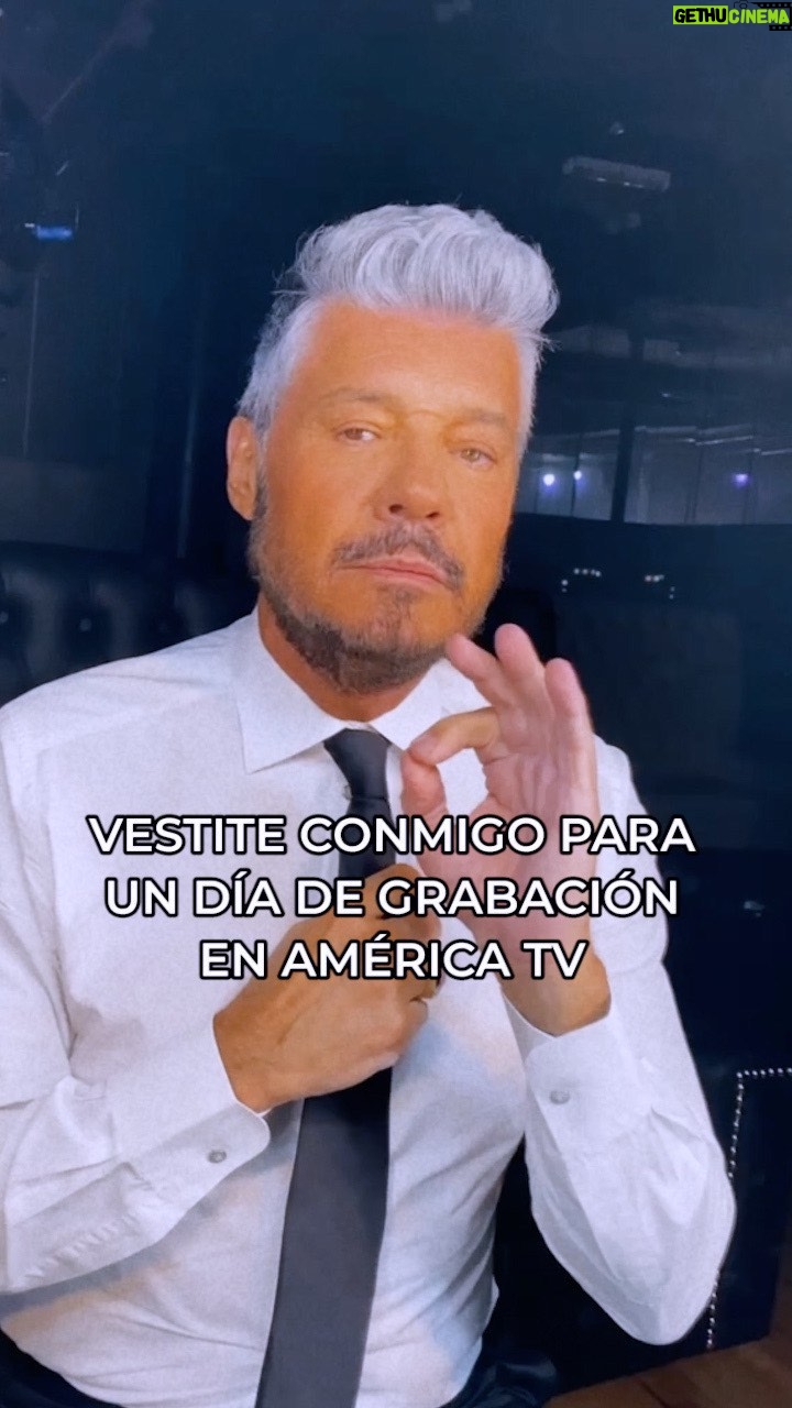 Marcelo Tinelli Instagram - 🤩 VESTITE CONMIGO PARA LA GRABACIÓN DE LA PROMO DE AMÉRICA TV 🤩 ¡Hoy con @marcelotinelli! Acompañamos a Marcelo durante toda la jornada de filmación de las promos para América y lo ayudamos a ELEGIR SU LOOK 😍👔 ¿Qué opinás del outfit del conductor del #Bailando2023?👖👏🏻 Cc: @lafliaok @hoppefede @elchatoprada #Bailando #BailandoEnAmerica 🤳Producción: @camimestres 🎥Edición: @gabbadebonis @eric.lakner #getreadywithme #vestiteconmigo #grwm #moda #backstage #americatv América TV
