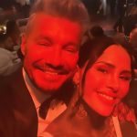 Marcelo Tinelli Instagram - Siiiii. Se casó mi Rubi, mi Lelé, mi escorpiana, mi segunda hija y la primera que se casa. Cuanta emoción, cuanta alegría, cuanta felicidad, cuanta paz que transmitís, hija amada @candelariatinelli . Amo verte tan feliz junto a tu marido @cotioficial ❤️
