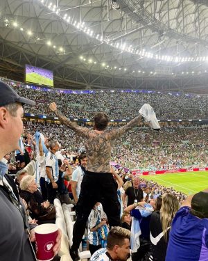 Marcelo Tinelli Instagram - Gracias ARGENTINA por esta noche maravillosa en Qatar. @afaseleccion gracias por este momento único.
