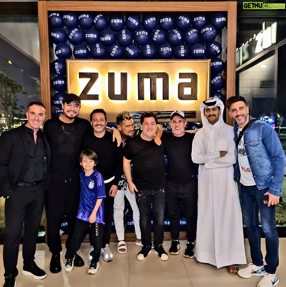 Marcelo Tinelli Instagram - Primera noche espectacular en Zuma de Qatar. Dimitri, el Gerente General, un capo. Gracias por esta comida maravillosa @lucianotirri @hernandelaurente @lautaromauro @elchatoprada @hoppefede y Lolo❤️❤️❤️❤️❤️❤️❤️