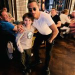 Marcelo Tinelli Instagram - Maravillosa comida con Lolo y amigos en el restaurante del más groso en carnes del mundo, @nusr_et . Un lujo conocerlo❤️🇦🇷