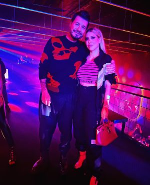 Marcelo Tinelli Instagram - Hoy Canta conmigo ahora, mi Gran hermana @wanda_nara , sin máscaras❤️😉