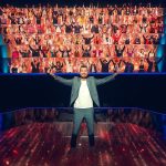 Marcelo Tinelli Instagram - CUANDO SOS MUY FELIZ. Amo CANTA CONMIGO AHORA. Gracias @emacombin por esta fotaza. Gracias @cantaconmigoar @eltrecetv