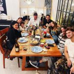 Marcelo Tinelli Instagram - Lo importante es la familia. Parecemos los Benvenutto o más de mi época, Los Campanelli. Hermoso encuentro con mis 5 hijos y mis dos yernos. Gracias por la invitación @candelariatinelli y @cotioficial . Felices junto a Lolo, @micatinelli @lichalopez2 @frantinelli1 y @juanittinelli1 . Los amooooo❤️