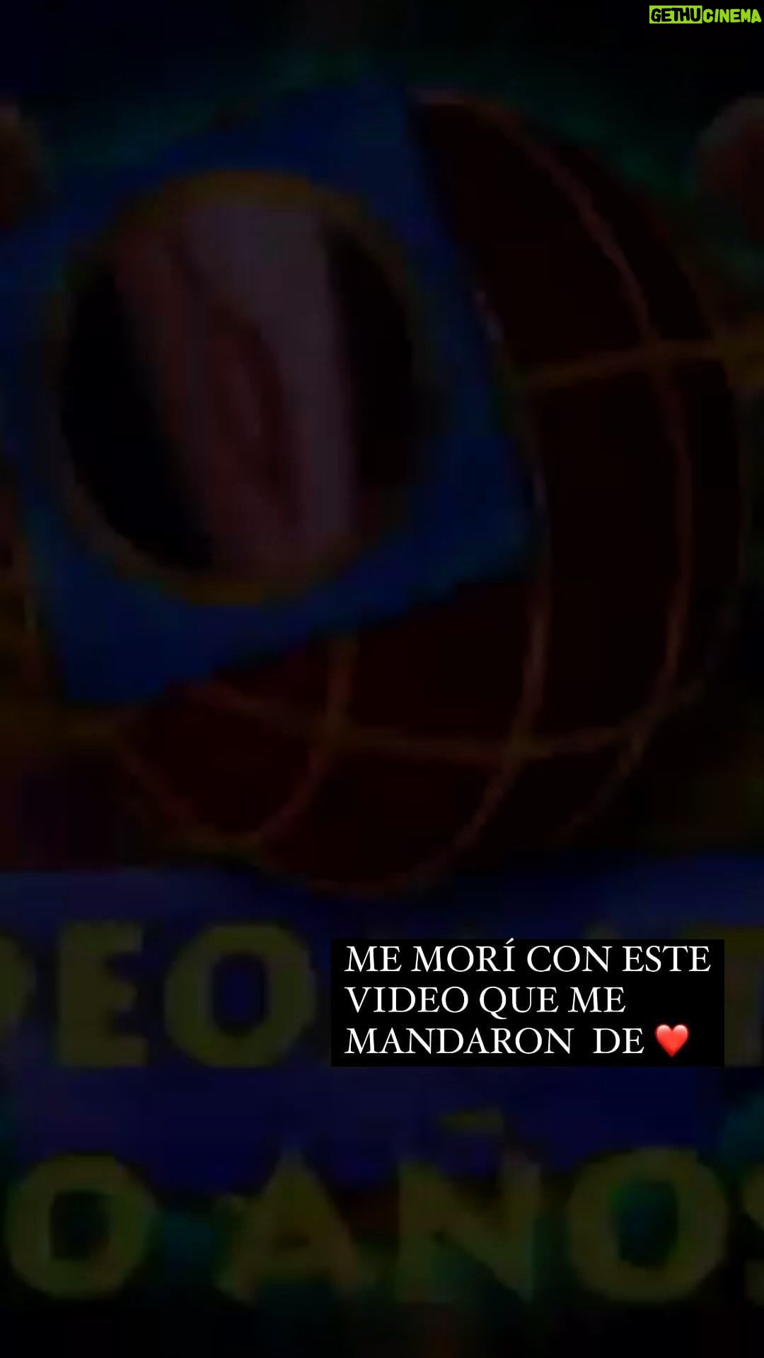 Marcelo Tinelli Instagram - Hoy me mandaron este video que me hizo emocionar mucho, que fue hecho para el Día de la Madre. Los amo mucho mucho @frantinelli1 y @mariapaularobles314 ❤️❤️