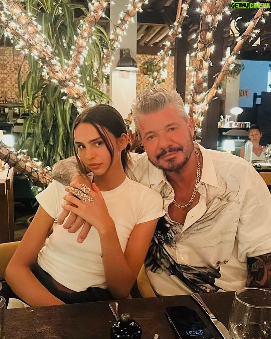 Marcelo Tinelli Instagram - Mi francesita hermosa @juanittinelli1 ❤️ Cecconi's Restaurant