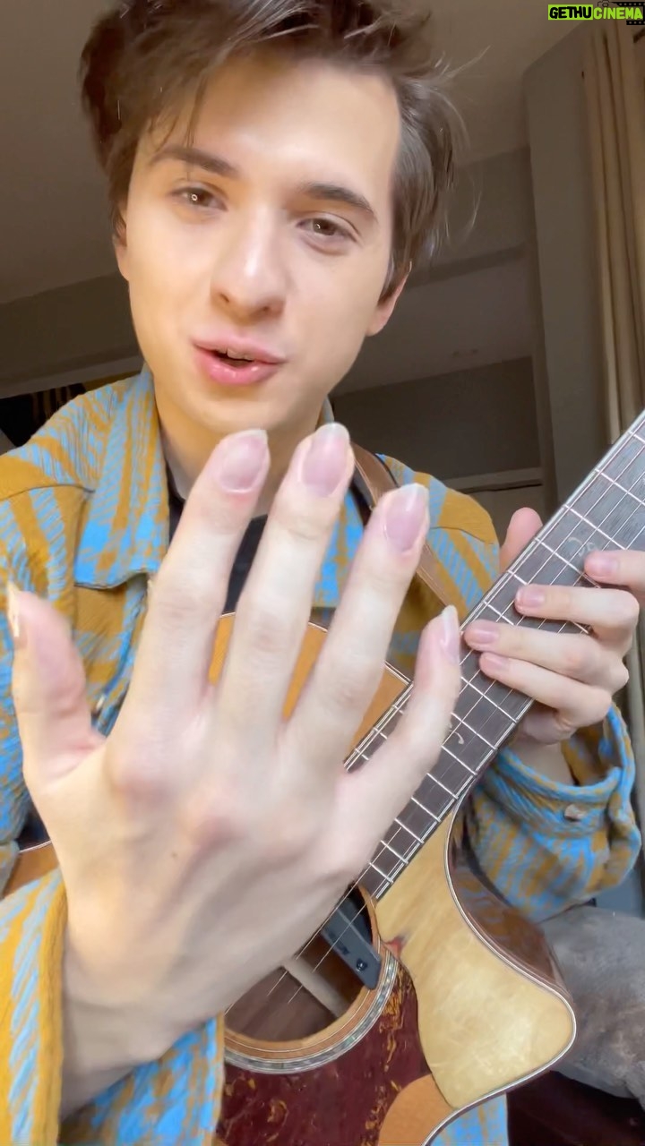 Marcin Patrzalek Instagram - Are you a fast learner? 💅 Go to fishman.com and get a free tuner when you buy my pickup - PowerTap Earth ⚡️ #ad #fishman