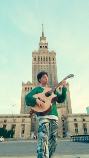 Marcin Patrzalek Instagram - It’s my 23rd birthday… and my home country tour starts soon 🇵🇱 Trasa w Polsce rusza zaraz, bilety w bio #guitar