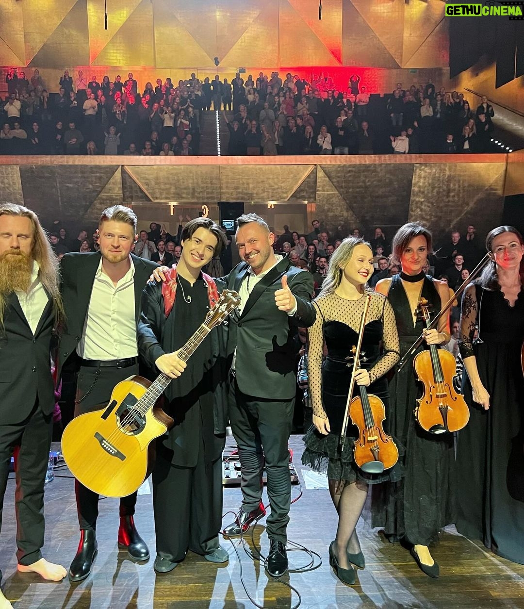Marcin Patrzalek Instagram - Home tour is over! I love you all, see you around the world in 2024, right? 💓