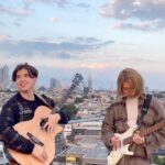 Marcin Patrzalek Instagram - Electric VS Acoustic in Tokyo 🇯🇵 #guitar
