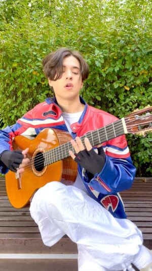 Marcin Patrzalek Instagram - If hip-hop had Spanish guitars 😵‍💫 #guitar