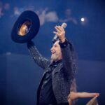 Marco Antonio Solís Instagram - Majestuoso espectáculo con un gran público fue el que vivimos anoche en la bella ciudad Bogotá. Gracias hermanitos de la capital del café por vivir y disfrutar enormemente conmigo de un episodio más de #ElBukiWorldTour.