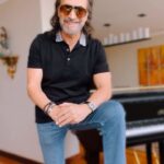 Marco Antonio Solís Instagram - Gracias Ecuador 🇪🇨 💛💙❤️ Quito, Ecuador
