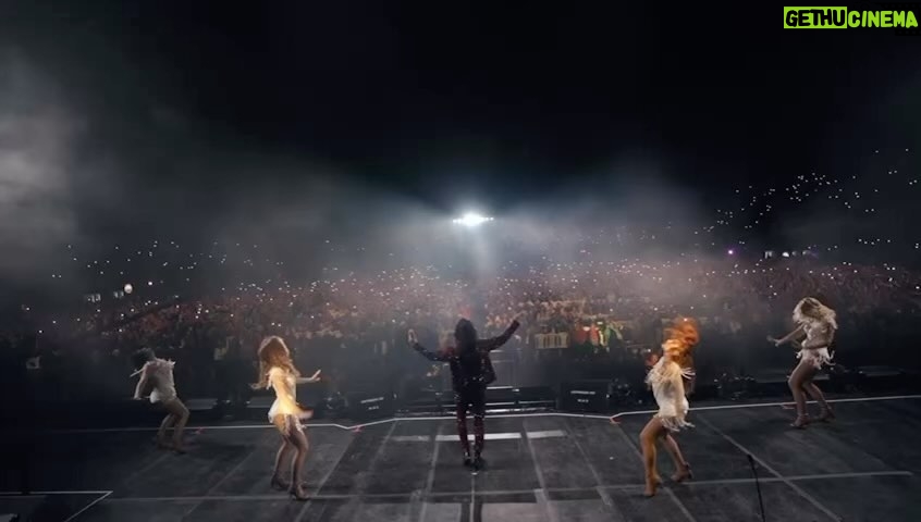 Marco Antonio Solís Instagram - Corrientes Argentina, Gracias por todo! No tengo las palabras para expresar mi agradecimiento por ese cariño tan especial que me dejan sentir cada vez que vengo aquí. Me llevo en la piel su energía y el amor de sus aplausos en el corazón!