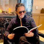 Marco Antonio Solís Instagram - Muy agradecido con el recibimiento de mi público en Nashville! Primera vez que visito esta cuidad considerada la cuidad de la música. Dios siempre me sorprende con algo nuevo para descubrir, conocer y enriquecer mi camino🫶🏻 #elbukiworldtour2023 #MAS #soldoutinnashville #marcoantoniosolis #mipublicoeselMASfiel #feliz #bendecido #agradecido Nashville, Tennessee