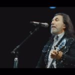 Marco Antonio Solís Instagram - Increíble noche fue la que vivimos con la hermosa gente de Tuxtla en el bello estado de Chiapas con el tour “Eternamente Agradecido”. Gracias por ser parte y disfrutar conmigo cada una de las canciones de este servidor.