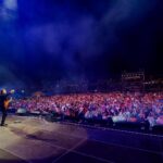 Marco Antonio Solís Instagram - Maravilloso público de Cúcuta me siento muy contento por haber llegado a su tierra con #ElBukiWorldTour además de agradecido por recibirme con los brazos abiertos y haber disfrutado de una noche más de este tour que ha llegado a miles de personas en este año y que está próxima a terminar en Centroamérica.