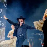 Marco Antonio Solís Instagram - Maravilloso público de Cúcuta me siento muy contento por haber llegado a su tierra con #ElBukiWorldTour además de agradecido por recibirme con los brazos abiertos y haber disfrutado de una noche más de este tour que ha llegado a miles de personas en este año y que está próxima a terminar en Centroamérica.
