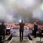Marco Antonio Solís Instagram - Hermosa noche de #ElBukiWorldTour vivimos anoche en la bella ciudad de Cali conocida como la Capital de la Salsa con un gran público que se mostró alegre y cálido durante todo el espectáculo. Sin lugar a dudas una noche que me llevo como un bonito recuerdo en mi corazón.
