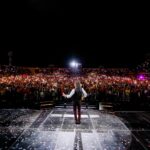 Marco Antonio Solís Instagram - Corrientes!!!! Argentina siempre ha sido un lugar sumamente especial para mí ya que la calidez del corazón de su gente es palpable en cada momento que comparto con ustedes. Es un abrazo al corazón el poder estar siempre con ustedes 🇦🇷🩵💛🩵 #ElBukiWorldTour Corrientes, Argentina