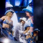Marco Antonio Solís Instagram - Muchas gracias a mis hermanitos de Cancún por tan grandiosa noche que vivimos con el tour #EternamenteAgradecido el sábado pasado. Me sentí muy contento con el recibimiento que le dieron este servidor. Que Dios los siga bendiciendo con esa energía de la cual me llevo un gran recuerdo y les dejo mi profunda admiración. Cancún, Quintana Roo