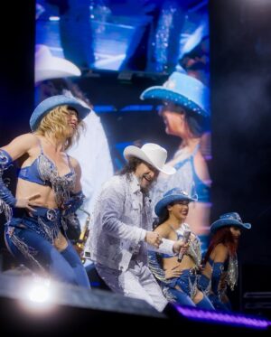 Marco Antonio Solís Instagram - Muchas gracias a mis hermanitos de Cancún por tan grandiosa noche que vivimos con el tour #EternamenteAgradecido el sábado pasado. 
Me sentí muy contento con el recibimiento que le dieron este servidor. Que Dios los siga bendiciendo con esa energía de la cual me llevo un gran recuerdo y les dejo mi profunda admiración.