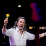 Marco Antonio Solís Instagram - Muchas gracias a mis hermanitos de Cancún por tan grandiosa noche que vivimos con el tour #EternamenteAgradecido el sábado pasado. Me sentí muy contento con el recibimiento que le dieron este servidor. Que Dios los siga bendiciendo con esa energía de la cual me llevo un gran recuerdo y les dejo mi profunda admiración. Cancún, Quintana Roo