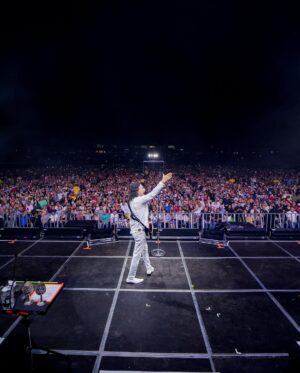 Marco Antonio Solís Instagram - Muchas gracias a mis hermanitos de Cancún por tan grandiosa noche que vivimos con el tour #EternamenteAgradecido el sábado pasado. 
Me sentí muy contento con el recibimiento que le dieron este servidor. Que Dios los siga bendiciendo con esa energía de la cual me llevo un gran recuerdo y les dejo mi profunda admiración.