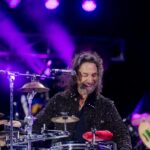 Marco Antonio Solís Instagram - Gran manera de comenzar los festejos del Día del Amor y la Amistad en Campeche, cuya gente se entregó con todo el corazón en una noche inigualable. Bailamos, cantamos, reímos, recordamos y nos divertimos. Todos estos sentimientos alimentan el corazón así que mejor forma imposible. ¡Gracias por una noche magnífica! #EternamienteAgradecido #MarcoAntonioSolís Campeche, Campeche, México