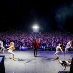 Marco Antonio Solís Instagram – Espectacular e increíble cierre de año con la gira #ElBukiWorldTour con mis hermanitos del país hermano, Guatemala. Una noche que estuvo llena de sorpresas y sentimientos a flor de piel. No me queda más que agradecer infinitamente a los toda esa gente bonita que me ha acompañado por años por permitirme entrar en sus corazones con mis letras que están inspiradas en el romanticismo y lo bonito que es vivir la vida.