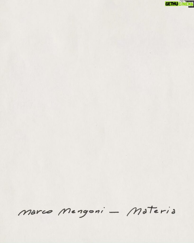 Marco Mengoni Instagram - Oggi a mezzanotte saranno due anni di MATERIA.. Ma quanto ci siamo divertiti? Il 15 dicembre esce un'edizione speciale di MATERIA nella versione unica con i tre vinili. Da ora in pre order! #MATERIA ❤️