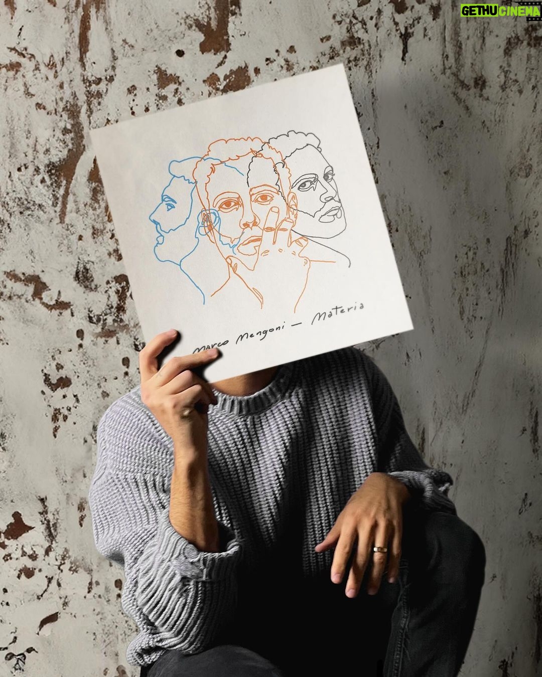 Marco Mengoni Instagram - Oggi a mezzanotte saranno due anni di MATERIA.. Ma quanto ci siamo divertiti? Il 15 dicembre esce un'edizione speciale di MATERIA nella versione unica con i tre vinili. Da ora in pre order! #MATERIA ❤️