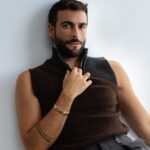 Marco Mengoni Instagram - LOCK IN 🔒 @tiffanyandco #TiffanyAndCo #TiffanyLock #Tiffanypartner #adv