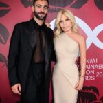 Marco Mengoni Instagram - Let’s work together for a future where love is love and equality is reality for everyone. Please get on your feet to pay tribute to the winner of the Humanitarian Award For Equity And Inclusivity, a very good friend! The one and only, Donatella Versace. #MFW #CNMISUSTAINABLEFASHIONAWARDS @cameramodafashiontrust @milanfashionweek Teatro Alla Scala Milano