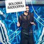 Marco Mengoni Instagram - Bologna raddoppia! La prima data è SOLD OUT... l’effetto è tipo quello del video 😎😅 #MarcoNegliStadi2025 🎫I biglietti per la seconda data di Bologna sono disponibili da domani alle 11:00