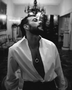 Marco Mengoni Instagram - Sanremo Riviera dei Fiori Febbraio 2024 @tiffanyandco #adv