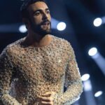 Marco Mengoni Instagram - Buona Vita 74esima edizione del Festival di Sanremo! e se questo è l’ultimoooo @amadeusonoio fatti dire Grazie, è stato un grandissimo onore.. è stata dura, è stato intenso e iper emozionante. All’Ariston ho trovato una famiglia grazie anche a tutti i fonici, sarti, tecnici, backliner e a tutte quelle persone che mi hanno fatto sentire a casa! A tutti i concorrenti: MERDA MERDA MERDA 💐 Io, Sanremo... credo di amarlo proprio #sanremo2024