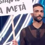 Marco Mengoni Instagram - Sanremengoni @sanremorai @amadeusonoio #sanremo2024